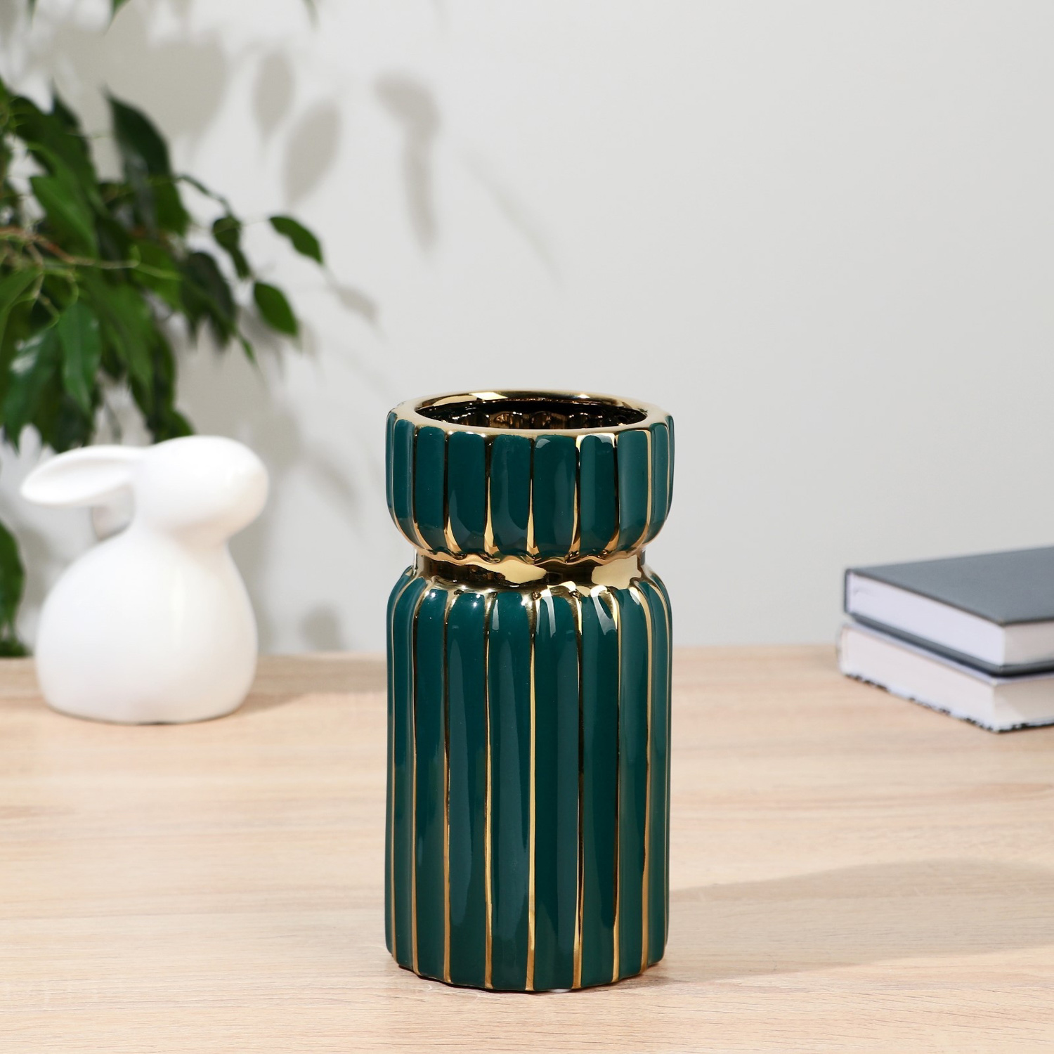 Ваза керамика "Арабелла" d=9,5см h=19,5 см, зелёно-золотой 9499285 Ваза керамика "Арабелла" d=9,5см h=19,5 см, зелёно-золотой 9499285