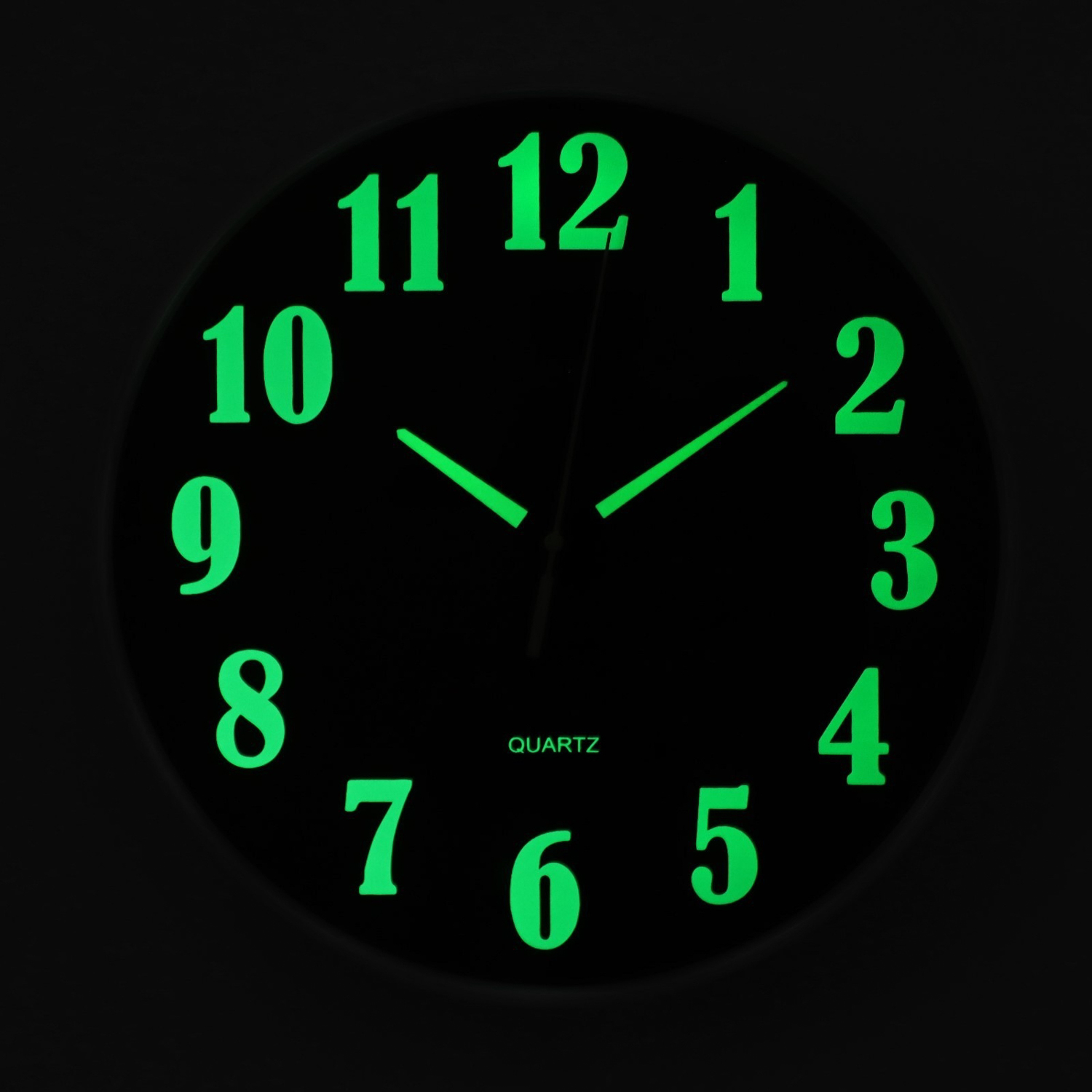 Часы настенные, серия: Классика, плавный ход, d-30 см, флуоресцентные, АА 9541317 Часы настенные, серия: Классика, плавный ход, d-30 см, флуоресцентные, АА 9541317