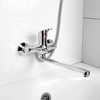 Смеситель для ванны Roegen RC100C, длинный излив, однорычажный