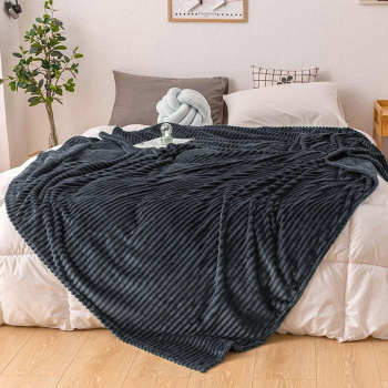 Плед 200*220см микрофибра жаккард полоска графитовый арт.138 NOVEL *1/8