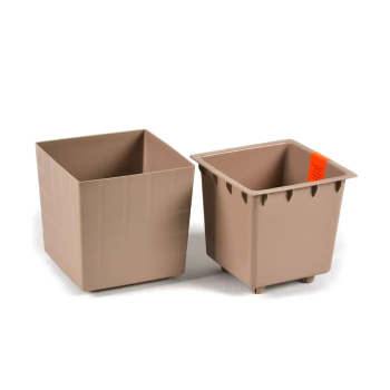 Кашпо пластм. "Квадро" 6,6л 200х200мм h200мм со вставкой Фрапе КВ20-90 *1/6 Кашпо пластм. "Квадро" 6,6л 200х200мм h200мм со вставкой Фрапе КВ20-90 *1/6